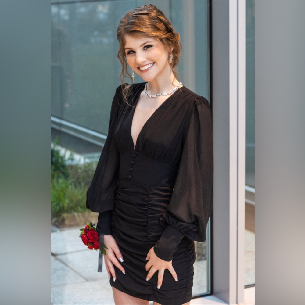 little black dress beautiful mini formal dress!!🖤